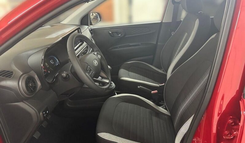 
								Hyundai i10 i Line Plus 1,0 MT Sitz&Lenkr.Heiz.+Tempom.+ full									