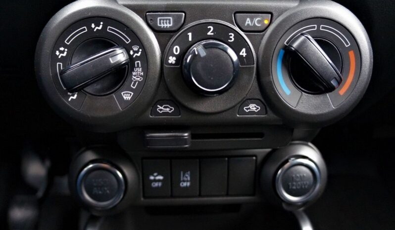 
								Suzuki Ignis 1.2Hybrid Comfort  NAVI LED full									