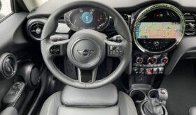 Mini Cooper 3T. ClassicTrim DrivAss.ParkAss. LED Navi