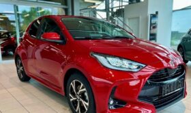 Toyota Yaris Hybrid Team LED Apple CarPlay