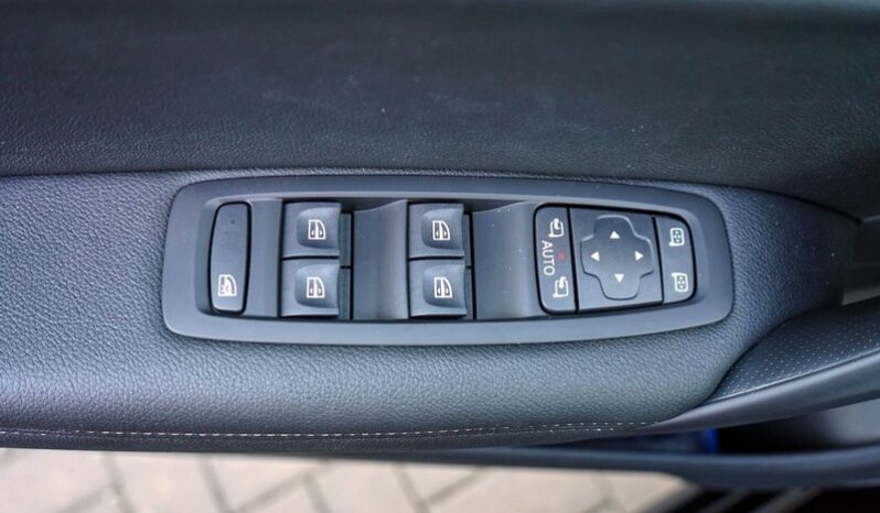 Renault Megane Grandtour TCe140 Aut. LED Navi Kamera Tem